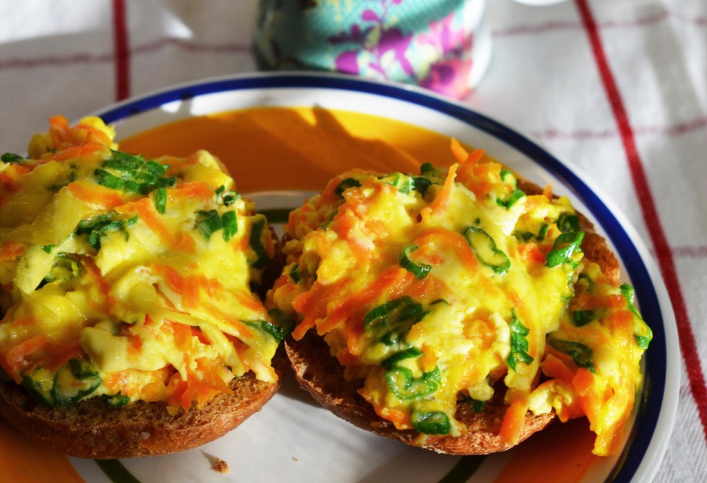 Carrot Omelet on Toasted Rye&nbsp;Roll